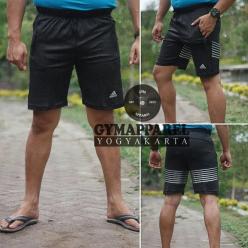Celana Pendek Olahraga Misty Regular Fitted S